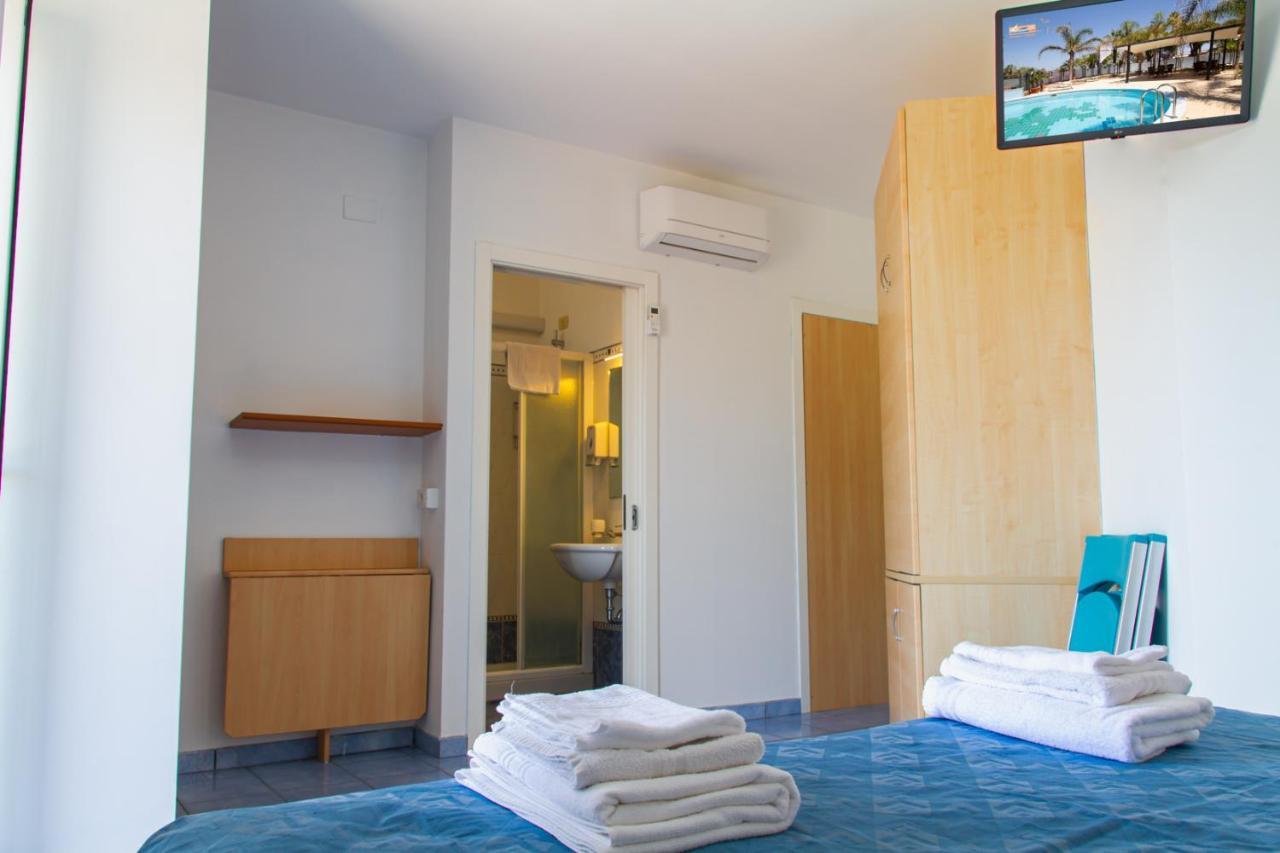 Residence Playa Tortoreto Екстериор снимка