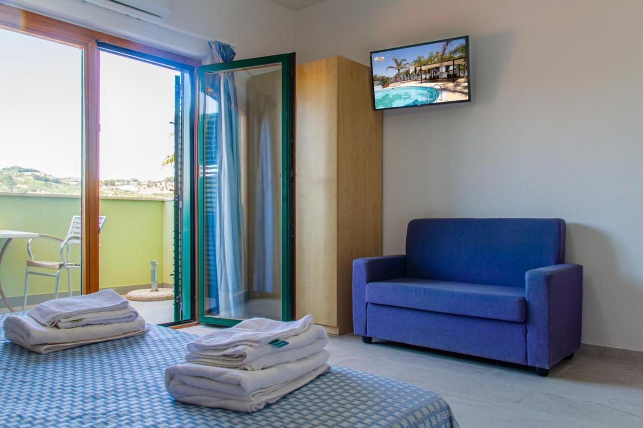 Residence Playa Tortoreto Екстериор снимка