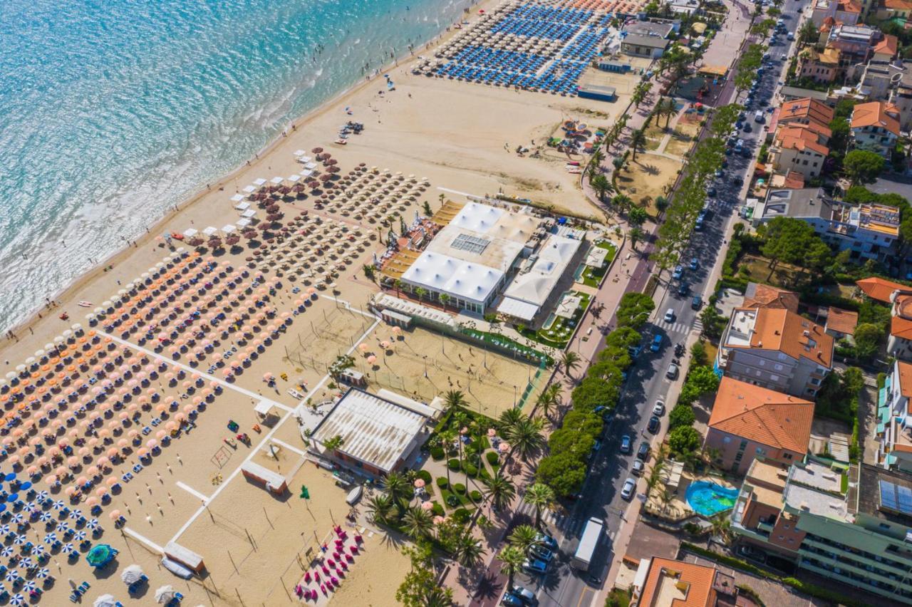 Residence Playa Tortoreto Екстериор снимка