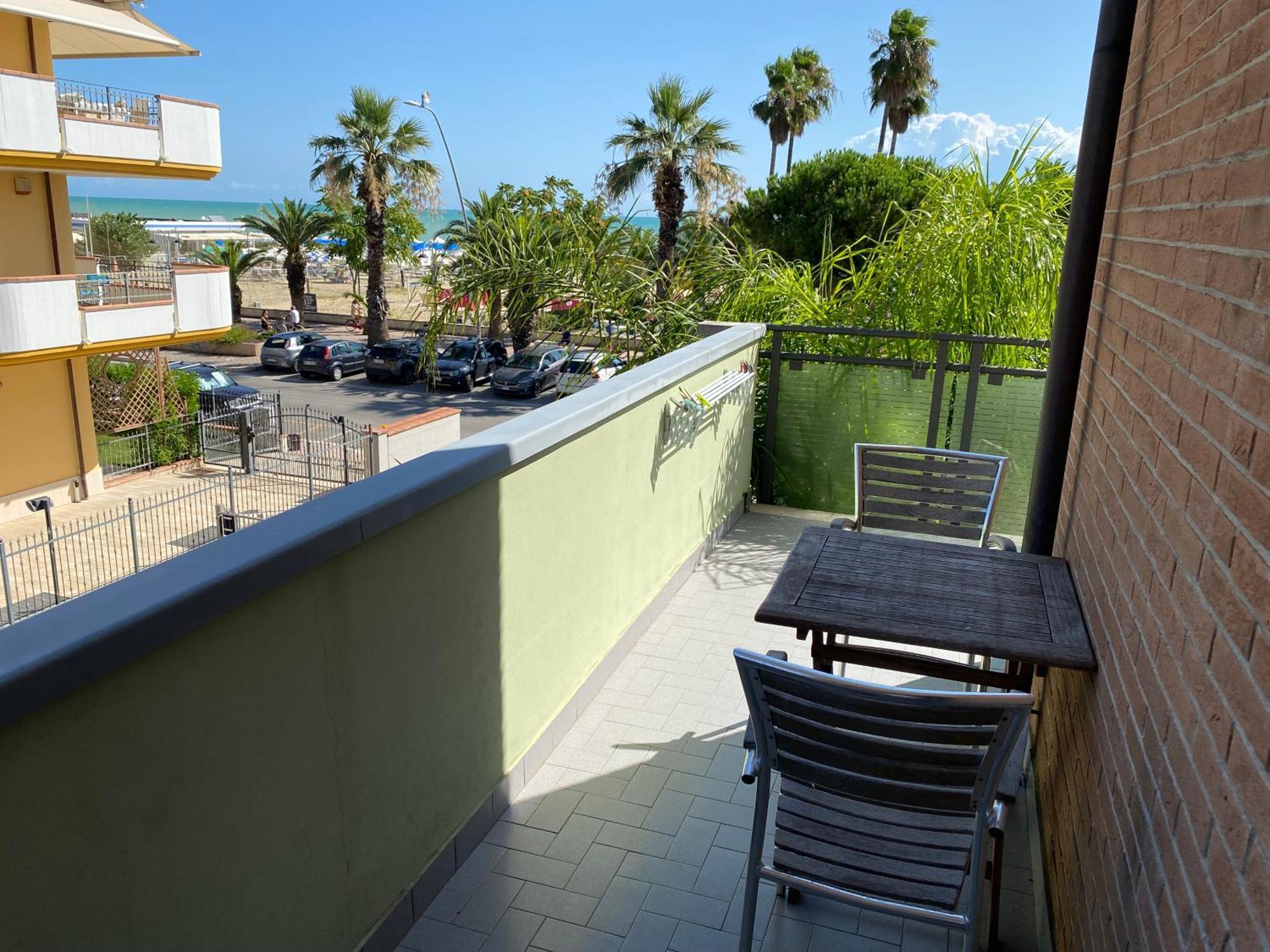 Residence Playa Tortoreto Екстериор снимка